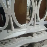 آینه و میز آرایش