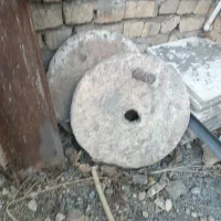 سنگ آسیاب محکم و قدیمی