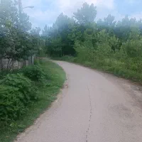 زمین مسکونی دارا انشعابات آب برق گاز و چاه آب