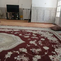 خونه طبقه بالا رهن با حیاط متوسط و بالکن بالا