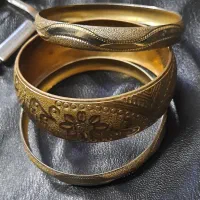 دو تا النگو و یک تک پوش رنگ ثابت