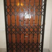 درب اکاردیونی ۱۲۰ در ۲۱۰ سانت باچهارچوب کاملا سالم
