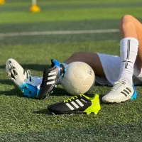 استوک فوتبال ادیداس کروس