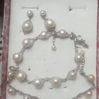 سرویس گردنبند و دستبند وگوشواره