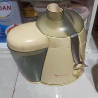 اب میوه گیری مولینکس سفید و سالم   و دستگاه ورزشی