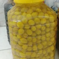 زیتون درجه یک و سیر ترشی