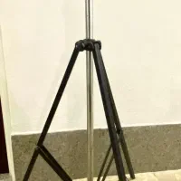 سه پایه فلزی نورپرداری سینمائی