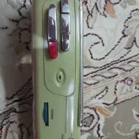 رادیو باطری خور و کابل برق داره