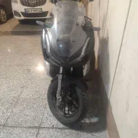 موتور سیکلت adv 150 همراه سیکلت