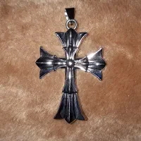 پلاک صلیب chrome hearts (به همراه تخفیف)