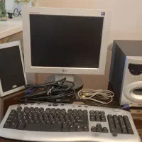 مانیتور و بلندگو و کیبورد و باند و موس