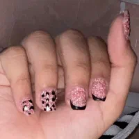 آموزش کاشت ناخن فقط سه میلیون
