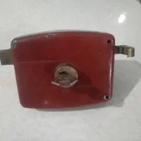 قفل حیاطی