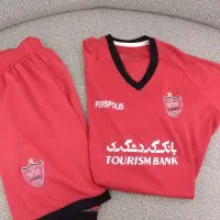 کیت لباس ورزشی فوتبال پرسپولیس 8 - 10سال ، سایز 3