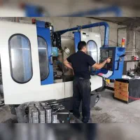 کارگر ساده با جای خواب و غذا