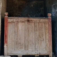 فروش صندوق آنتیک چوبی بالای 100سال