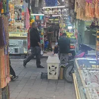 کارگر برای سوپرمارکت