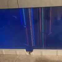 تلوزیون ایوا نو یک ماهه خریدم .صفحه نمایش شکسته