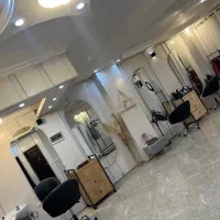 اجاره لاین در سالن زیبایی با مشتری
