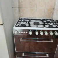 یک عدد اجاق گاز تمام فر به همراه جوجه گردان