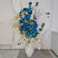 گل و گلدان