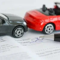 آیندتو بیمه کن