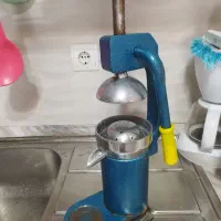آبمیوه گیری دستی