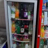 یخچال ایستاده صنعتی و میز چک اوت