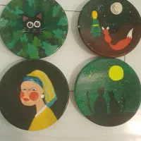 پیش دستی نقاشی و رنگ آمیزی شده