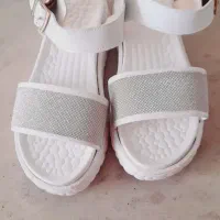 کتونی و صندل سفید