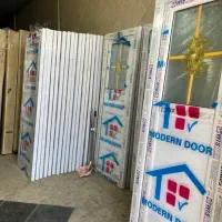 درب سرویس پی وی سی در حمام PVC پنجره ورودی تراسی