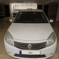 خودرو ساندرو مدل ۹۷ تمیز