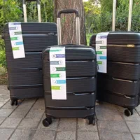 سبک و مقاوم پ پ چمدان