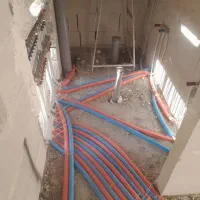 لوله کشی اب فاضلاب وپنج لایه