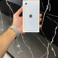 ایفون se2020
