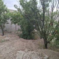 زمین چهار دیواری مسکونی