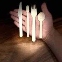قاشق و چنگال چوبی
