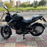 موتور ns200 نیوفیس