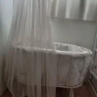 تخت وگهواره ای