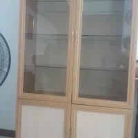 ویترین 4طبقه بالا و دوطبقه کمدی.پایین