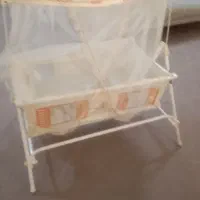 گهواره نوزاد در حدنو