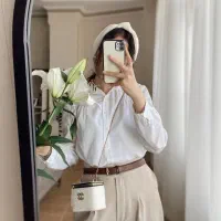 خانم جویای کار