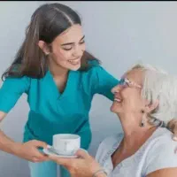 نگهداری از سالمندان و امور منزل