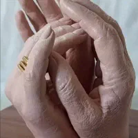قالب دست کودک وروج خوشبخت