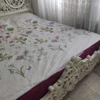 تخت دونفره