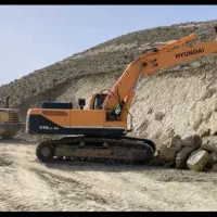 راننده بیل مکانیکی زنجیری