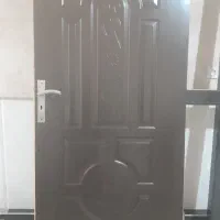 درب همراه با چارچوب فروشی