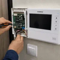 متخصص تعمیر آیفون تصویری انواع برند