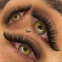 آموزش و خدمات کاشت مژه