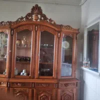 یک عدد بوفه ی تمام چوب